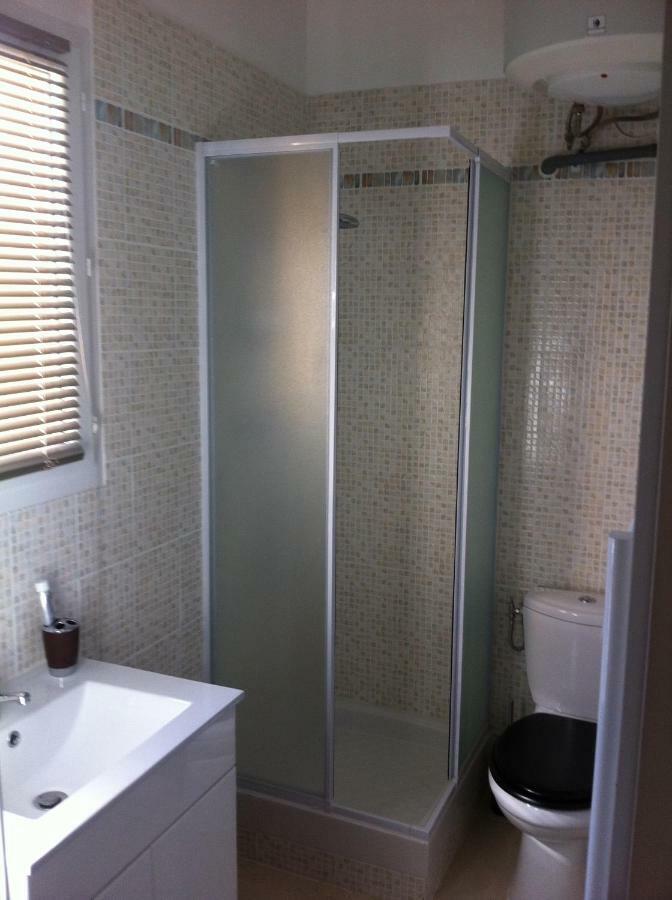 Les Cigales Des Pres Appartement Aups Bagian luar foto